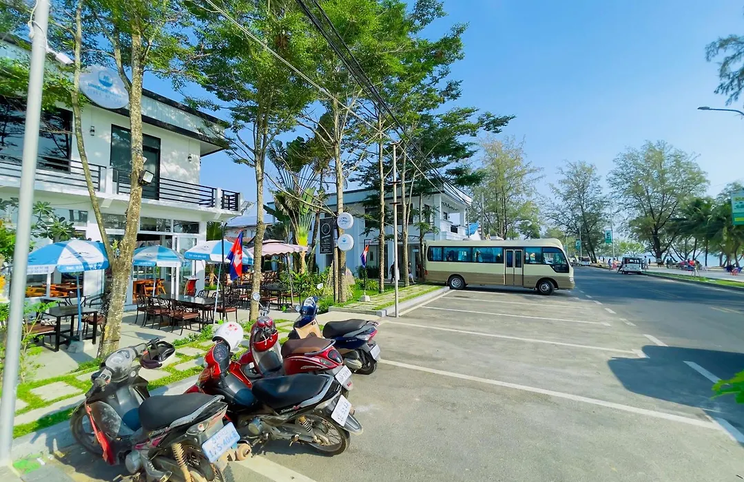Sea Breeze Resort-1