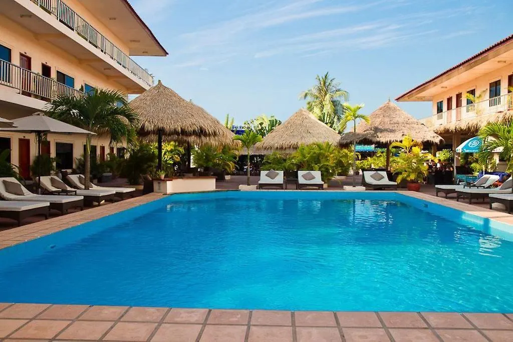 Beach Club Resort-1